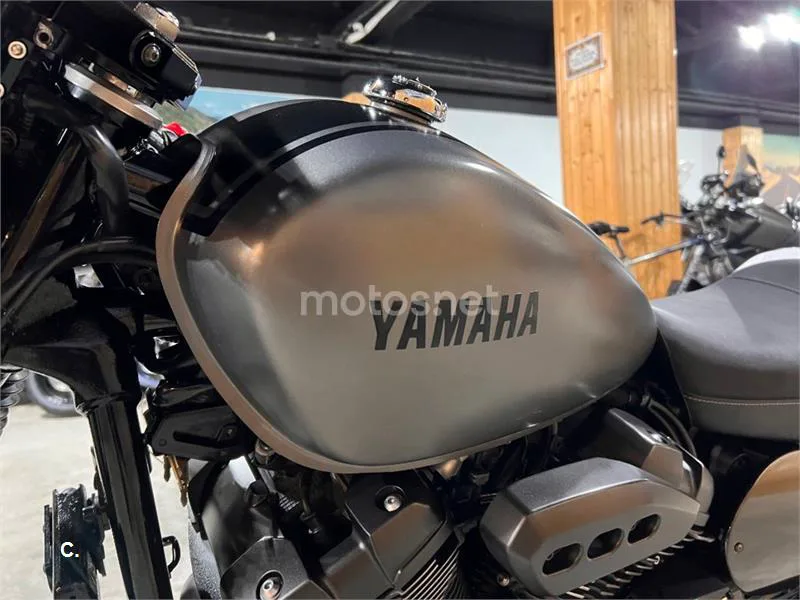 Yamaha XV 950 Racer – Vista 64