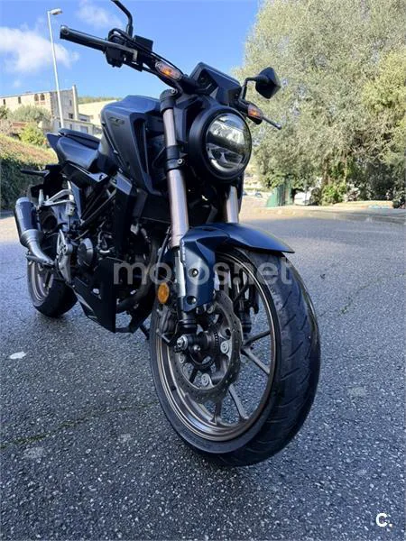 Honda CB 125 R – Vista 20