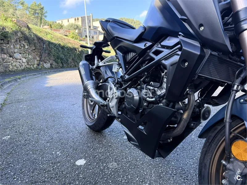 Honda CB 125 R – Vista 7