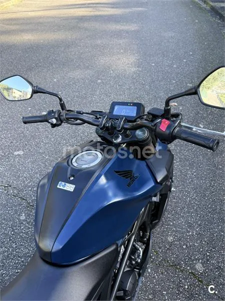 Honda CB 125 R – Vista 10