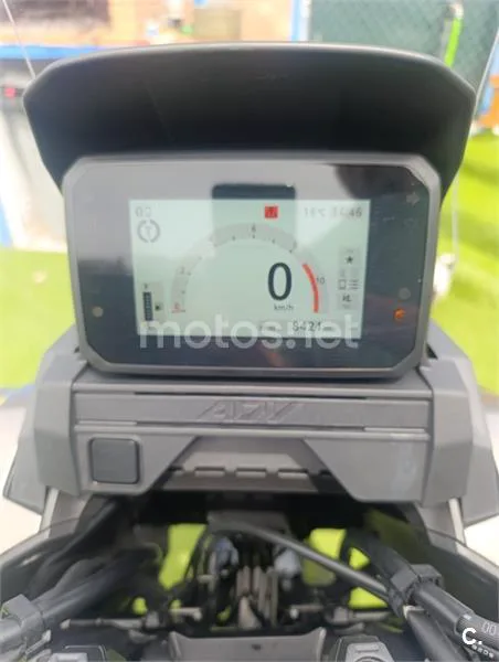 Honda ADV 350 – Vista 3