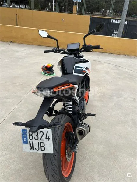 KTM 125 – Vista 6