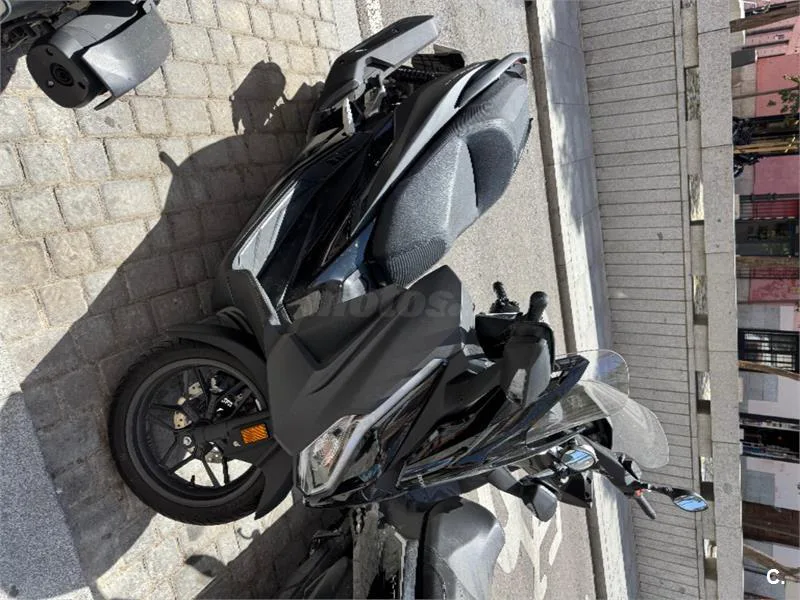 Honda Forza 125 – Vista 2