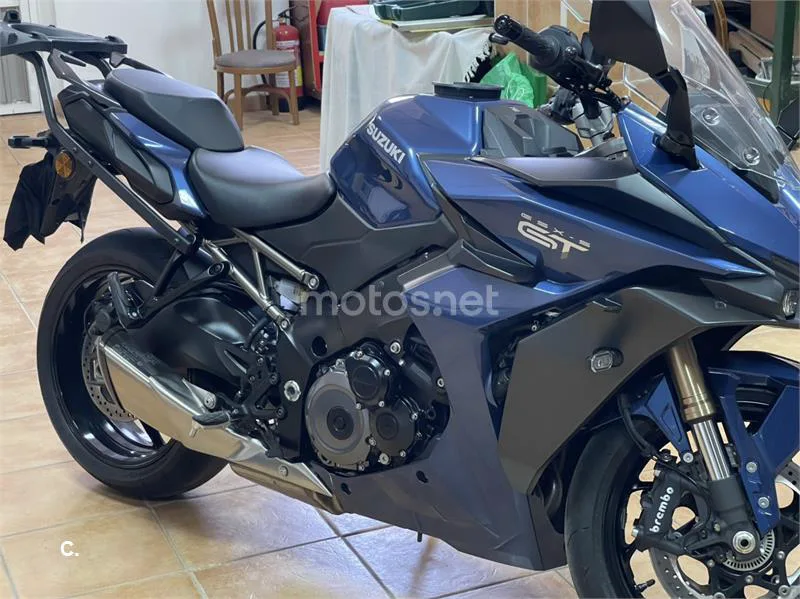 Suzuki GSX-S – Vista 3
