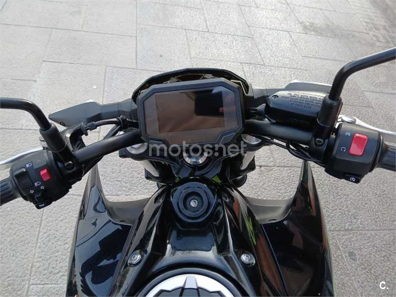 Kawasaki Z650 – Vista 13