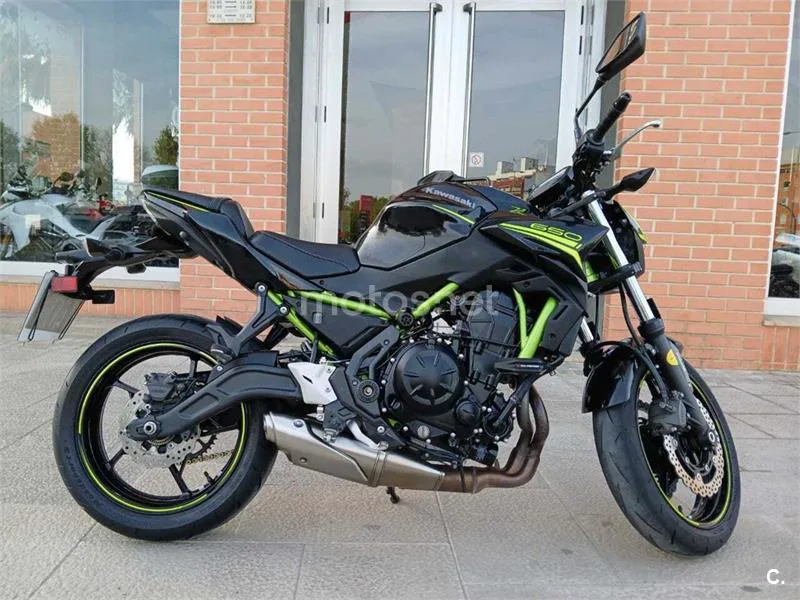 Kawasaki Z650 – Vista 3