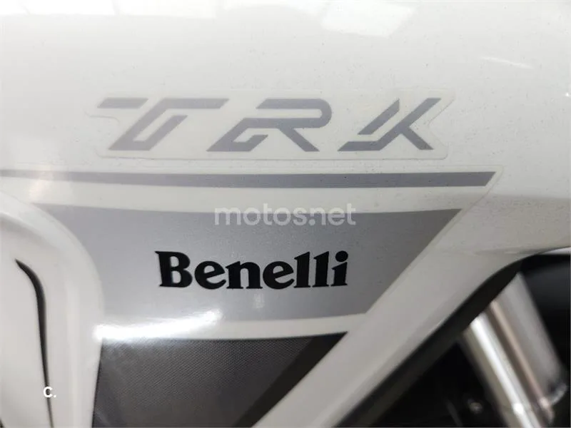 Benelli TRK 502 – Vista 12