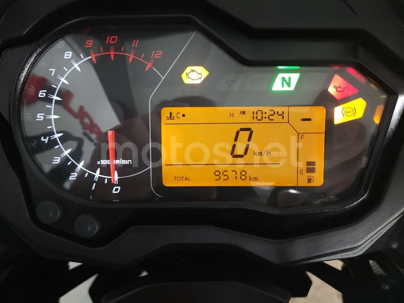 Benelli TRK 502 – Vista 8