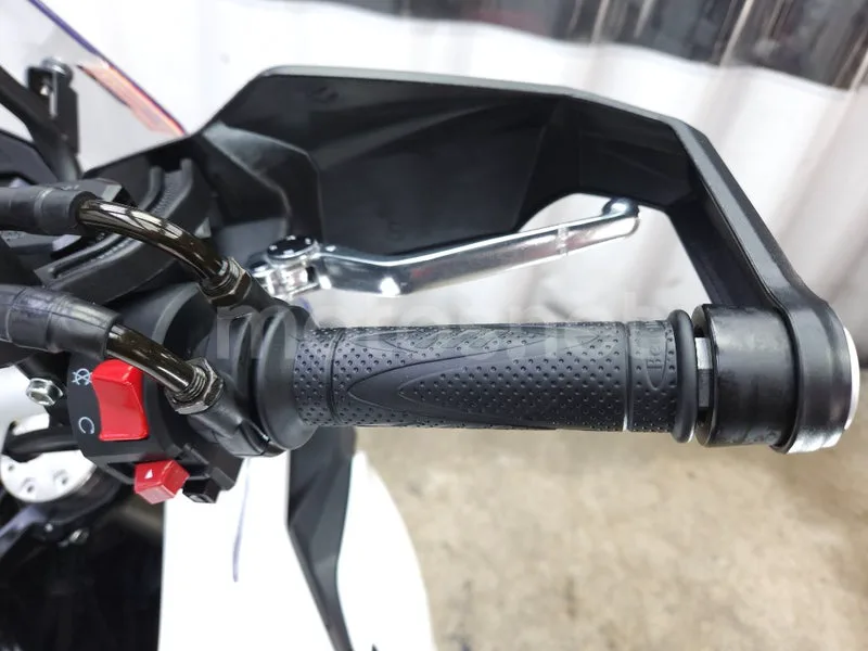 Benelli TRK 502 – Vista 10