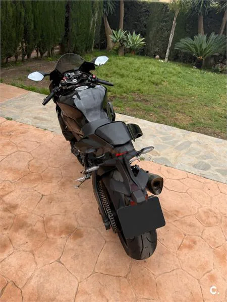 Yamaha R1 – Vista 5