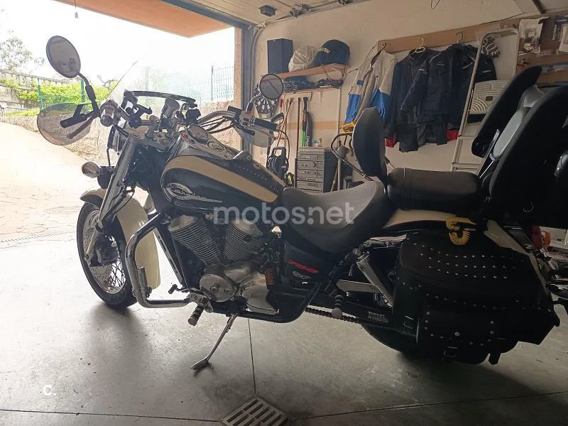Honda VT 750 C Shadow – Vista 3