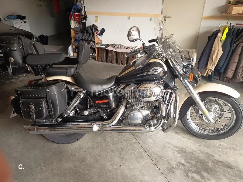 Honda VT 750 C Shadow – Vista 5