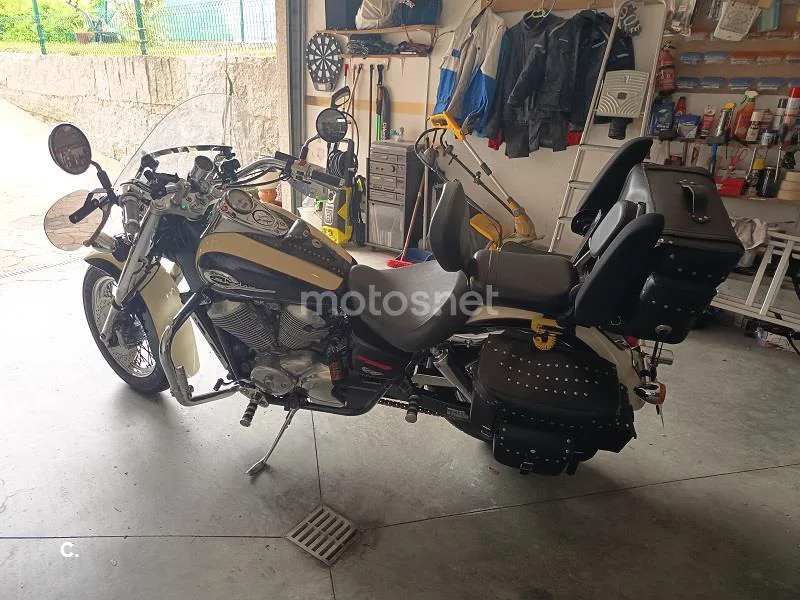Honda VT 750 C Shadow – Vista 7