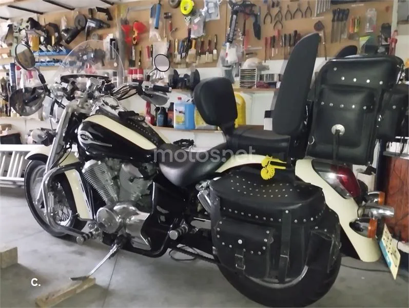 Honda VT 750 C Shadow – Vista 9