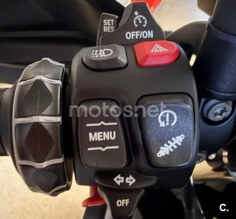 BMW F 750 – Vista 3