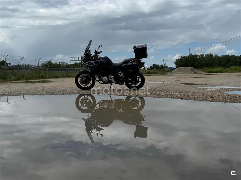 BMW F 750 – Vista 4