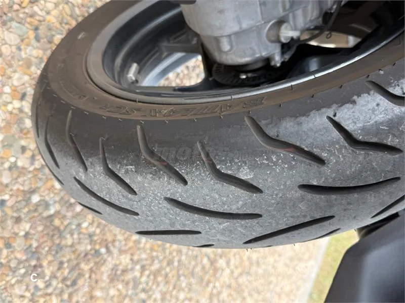 Yamaha XMAX 300 – Vista 7