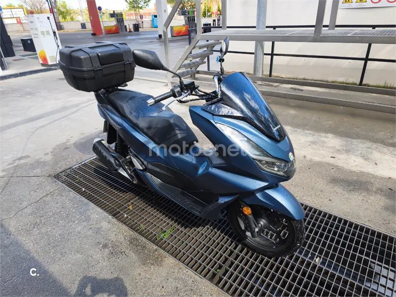 Honda PCX 125 – Vista 2