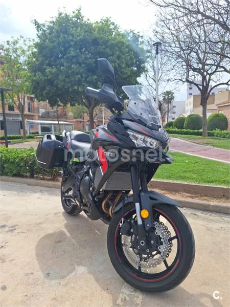 Kawasaki Versys – Vista 8