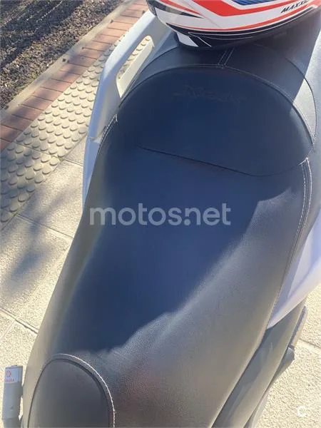 Yamaha XMAX 300 – Vista 2