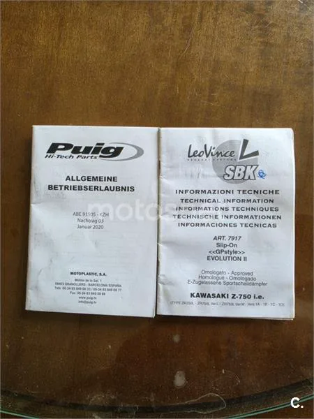 Kawasaki Z 750 – Vista 12