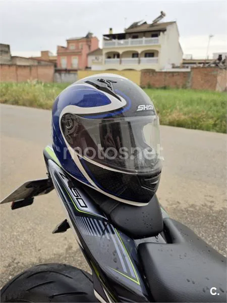 Kawasaki Z 750 – Vista 17