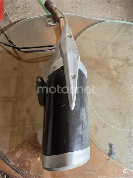 Kawasaki Z 750 – Vista 27