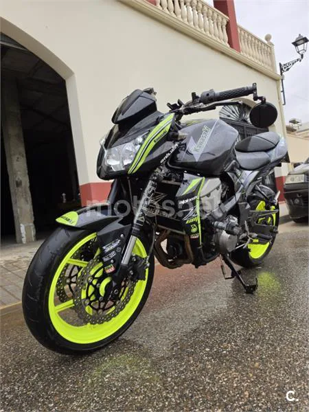 Kawasaki Z 750 – Vista 4