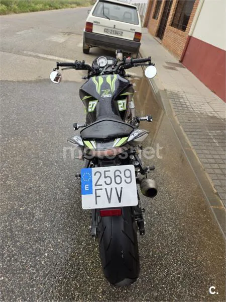 Kawasaki Z 750 – Vista 7
