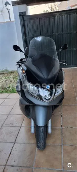 Piaggio X10 125 – Vista 6