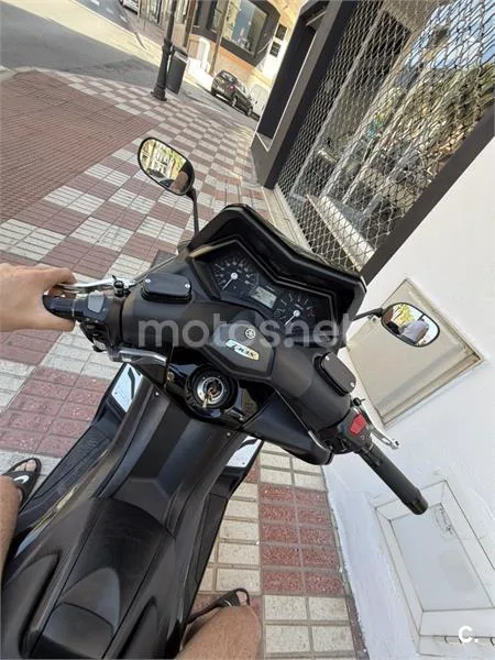 Yamaha TMAX 530 – Vista 5