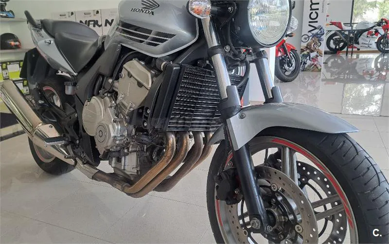 Honda CBF 600N – Vista 11