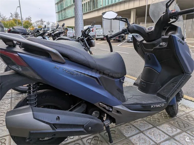 Kymco X-Town CT 300 – Vista 2