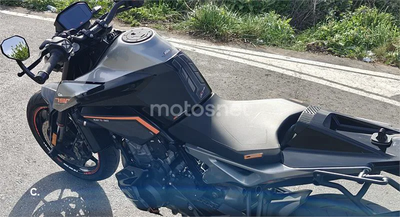 KTM 790 – Vista 6