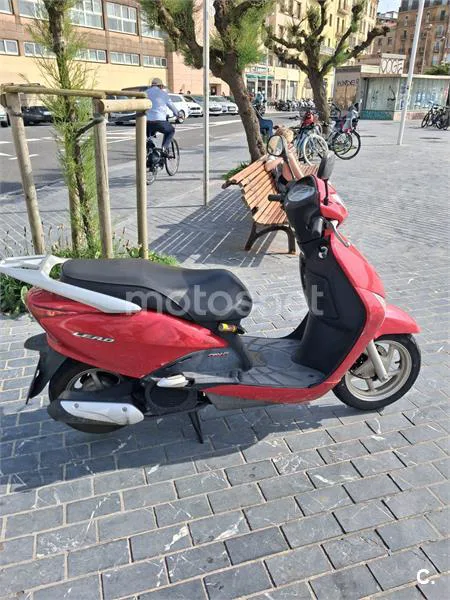 Honda Lead 110 – Vista 3