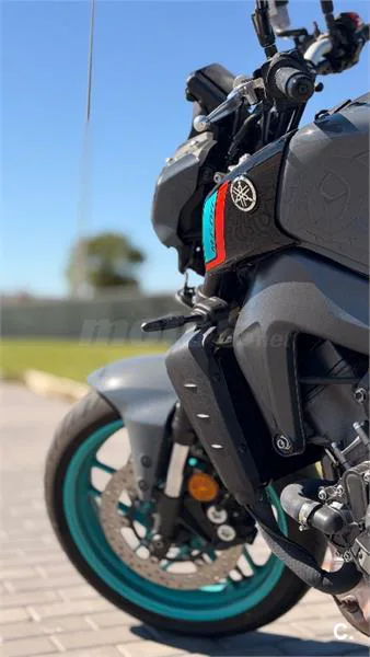 Yamaha MT-09 – Vista 2