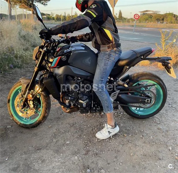 Yamaha MT-09 – Vista 6