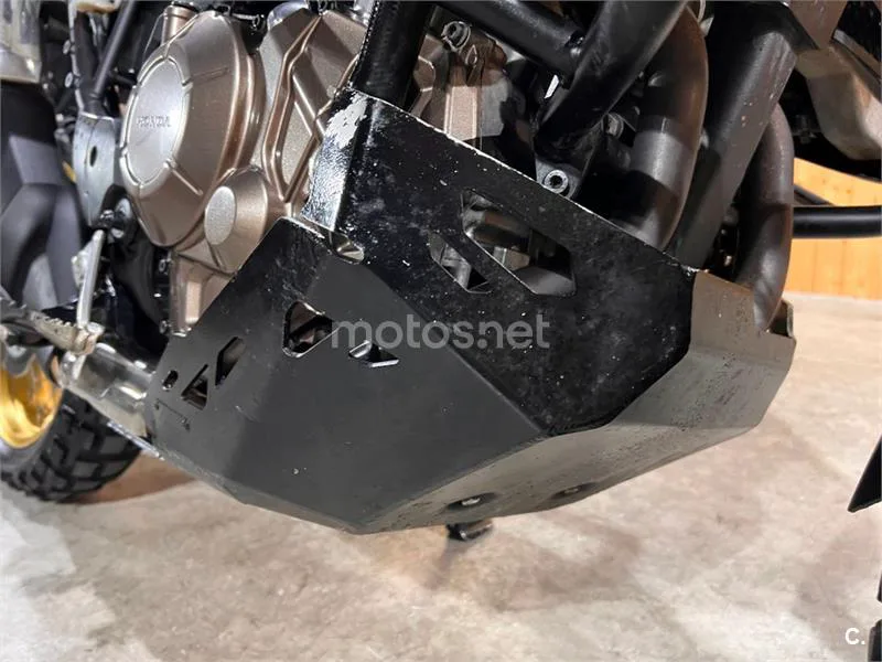 Honda CRF 1000L Africa Twin – Vista 36