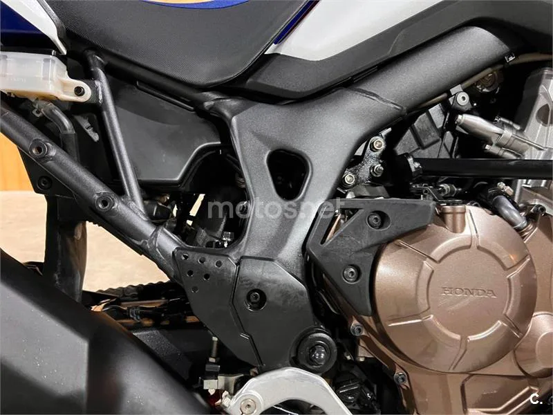 Honda CRF 1000L Africa Twin – Vista 44