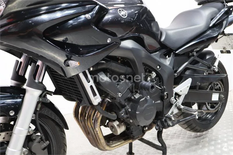 Yamaha FZ6 Fazer – Vista 13