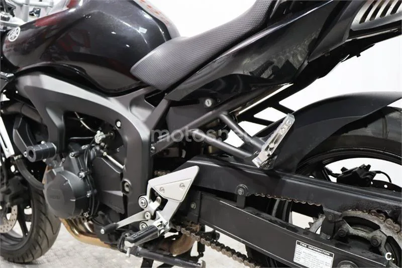 Yamaha FZ6 Fazer – Vista 14