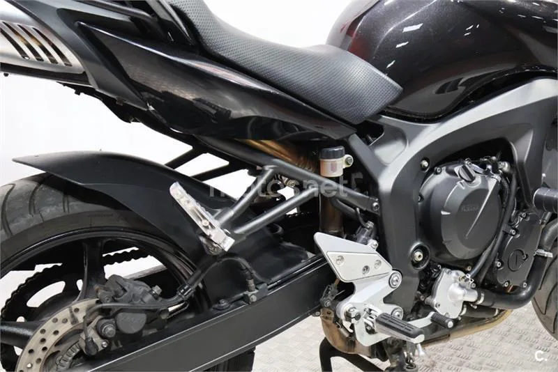 Yamaha FZ6 Fazer – Vista 15