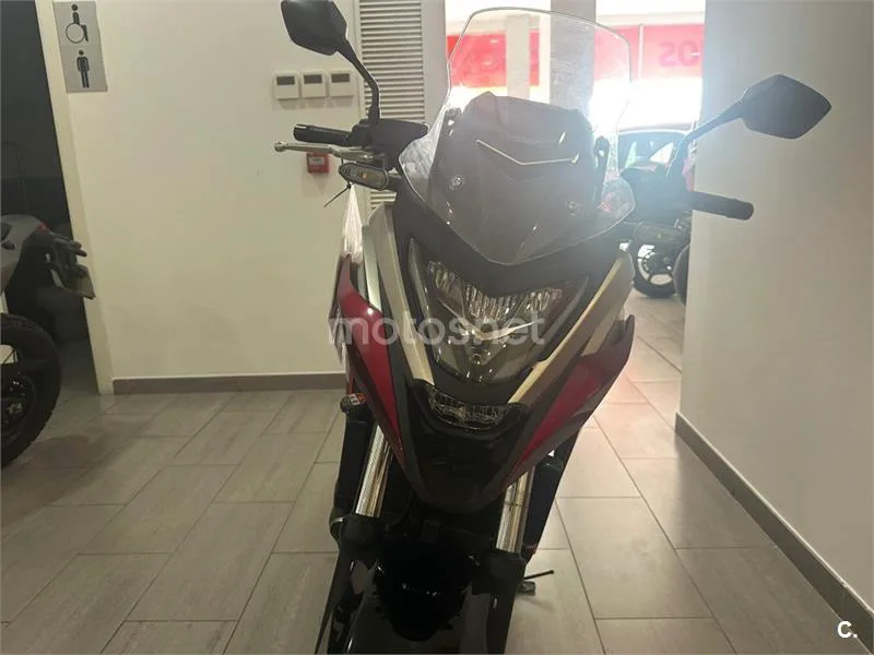 Honda NC 750 X – Vista 4