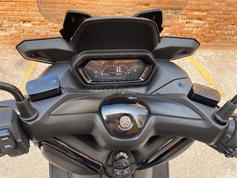 Yamaha XMAX 125 – Vista 6