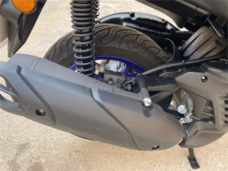 Yamaha XMAX 125 – Vista 8