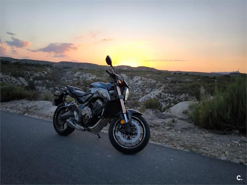 Honda CB 650 R – Vista 5