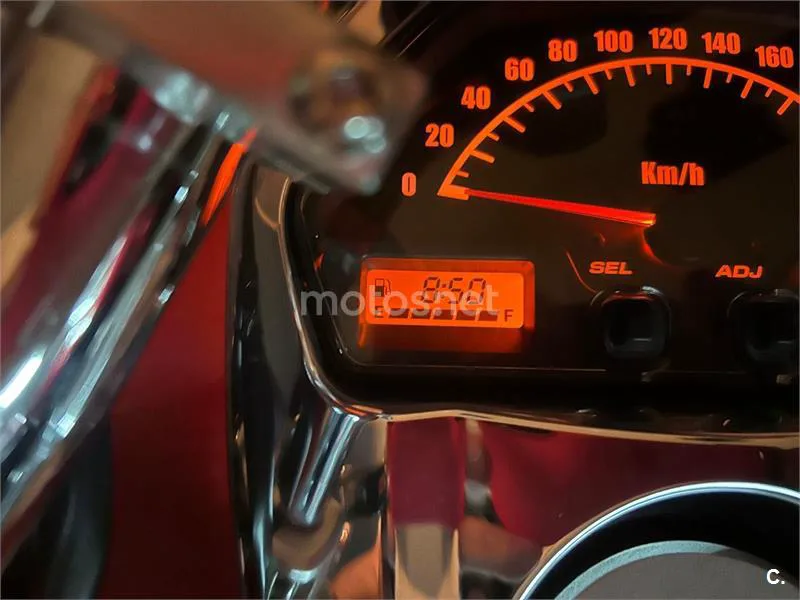 Suzuki Intruder M1800R – Vista 5