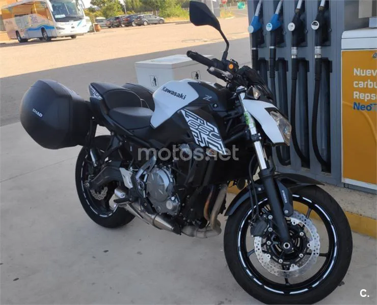 Kawasaki Z650 – Vista 2