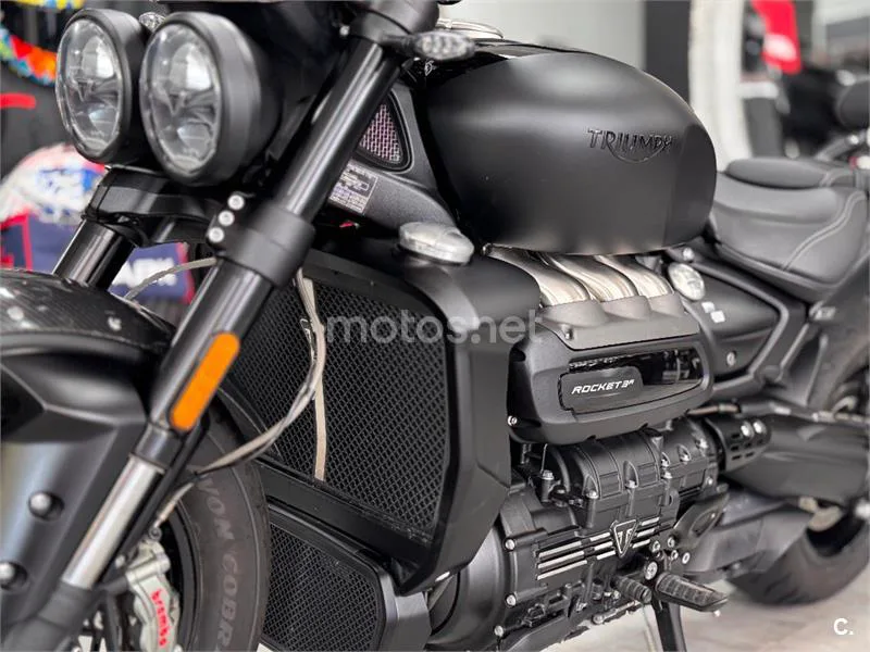 Triumph Rocket 3 – Vista 7