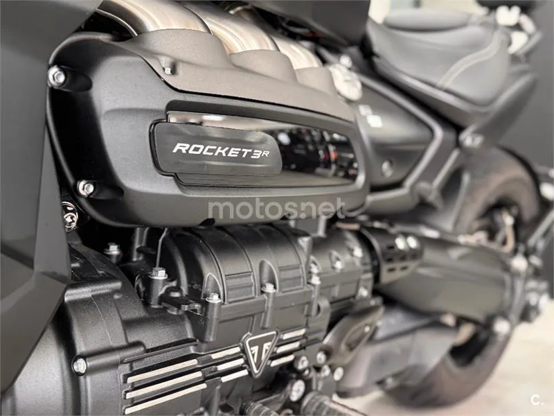 Triumph Rocket 3 – Vista 8